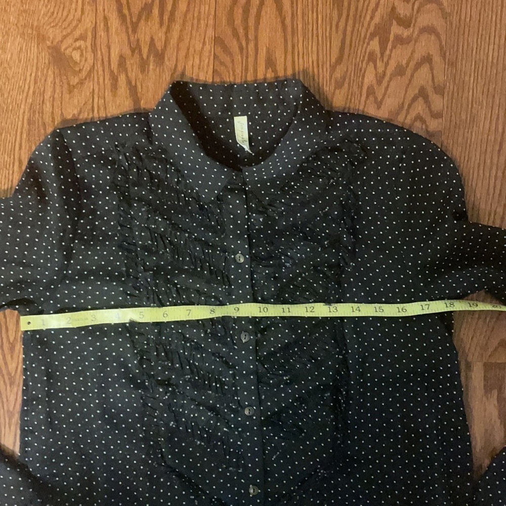 FREE PEOPLE women’s polka dot sheet RUFFLED button up blouse whtite black Small - Picture 8 of 11